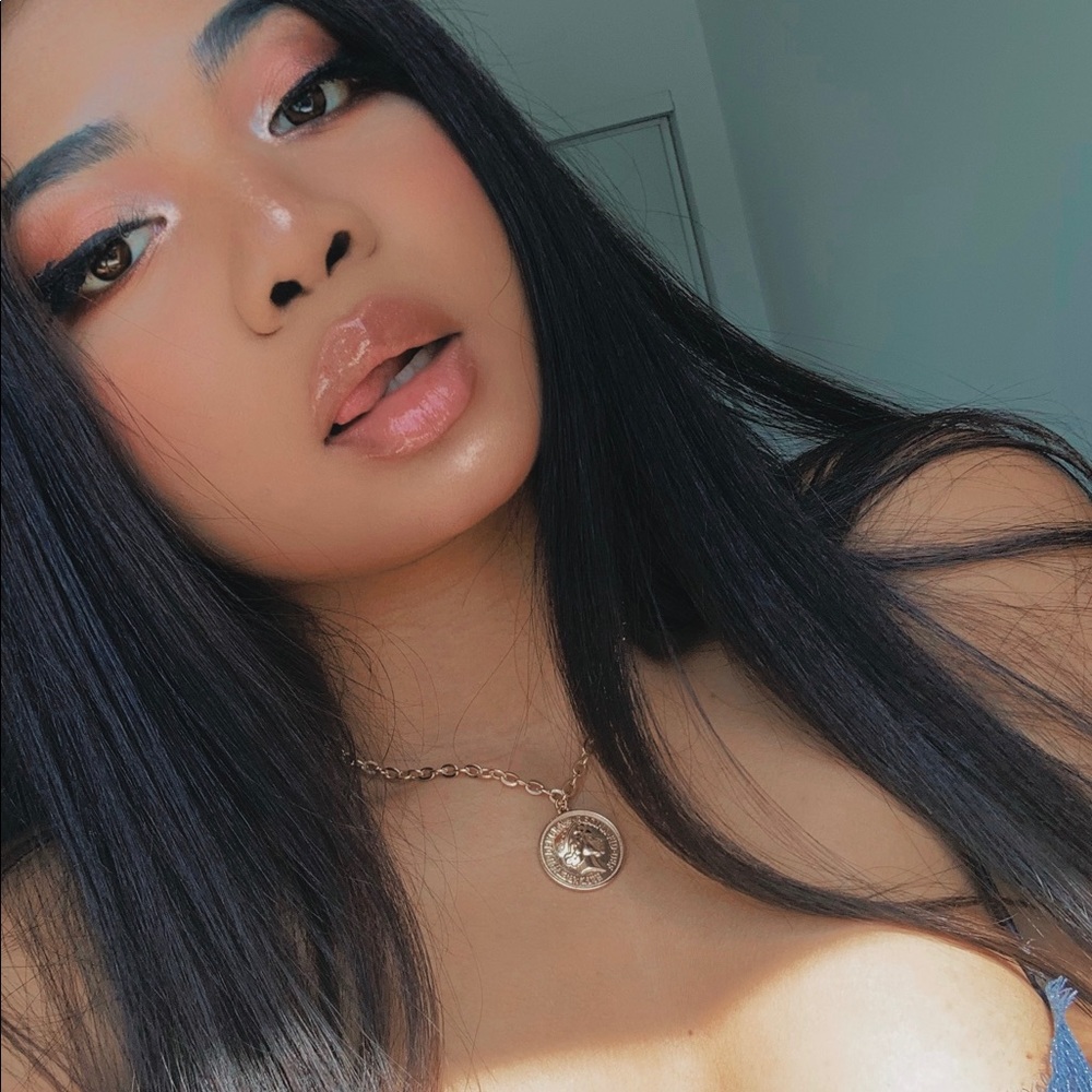 Welcome to my Poshmark!